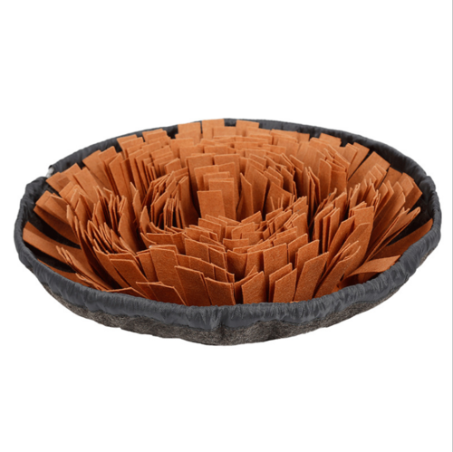Sniffing mat felt fold detail